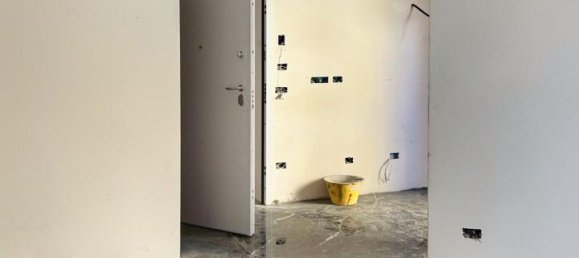 2 rooms Apartment in Livorno, Italy No. 174967 30