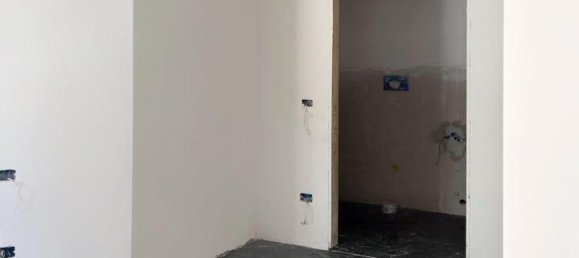 2 rooms Apartment in Livorno, Italy No. 174967 29