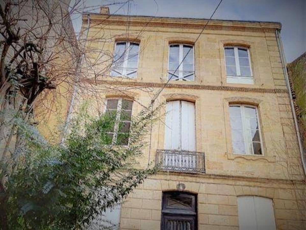 6 bedrooms House in Marmande, France No. 5720