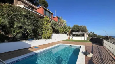 5 غرف نوم منزل في Castelldefels, Spain رقم 256839