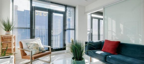 2 bedrooms Condo in British Columbia, Canada No. 1204 3