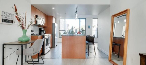 2 bedrooms Condo in British Columbia, Canada No. 1204 9