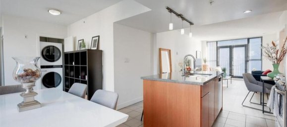 2 bedrooms Condo in British Columbia, Canada No. 1204 11