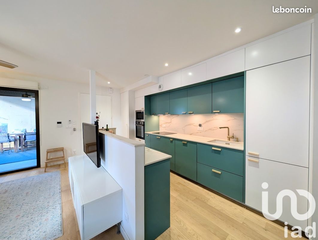 3 Schlafzimmer Wohnung in Bordeaux, France, Nr. 291957