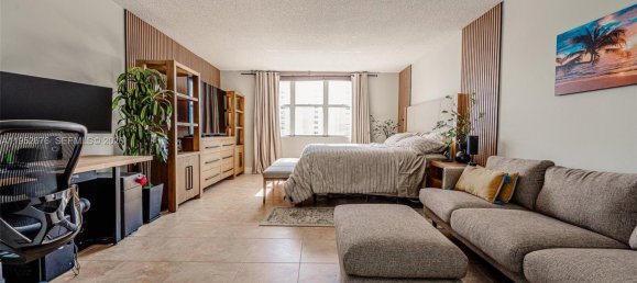 3 dormitorios propiedad comercial en venta en Miami, Miami-Dade, Florida, USA № 614510 19