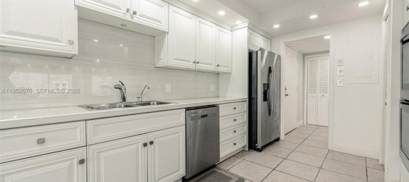 3 dormitorios propiedad comercial en venta en Miami, Miami-Dade, Florida, USA № 614510 30