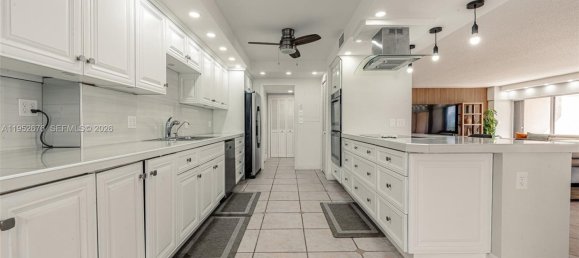 3 dormitorios propiedad comercial en venta en Miami, Miami-Dade, Florida, USA № 614510 2