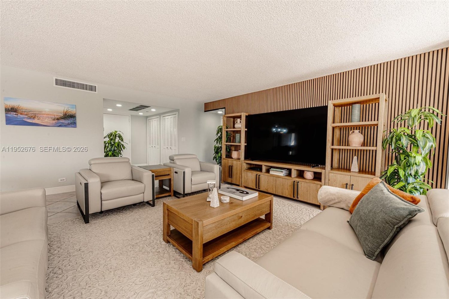 3 dormitorios propiedad comercial en venta en Miami, Miami-Dade, Florida, USA № 614510