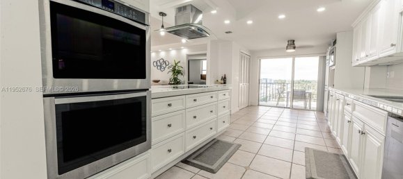 3 dormitorios propiedad comercial en venta en Miami, Miami-Dade, Florida, USA № 614510 29