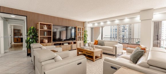 3 dormitorios propiedad comercial en venta en Miami, Miami-Dade, Florida, USA № 614510 6
