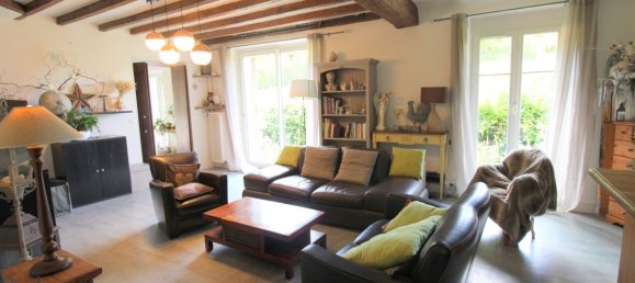 4 bedrooms House in Breval, France No. 187616 9