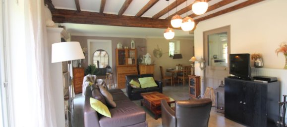 4 bedrooms House in Breval, France No. 187616 13