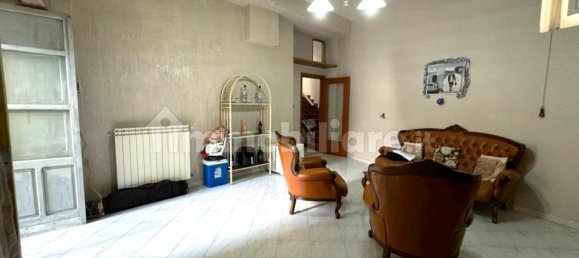 3 Schlafzimmer Haus in Pomigliano d'Arco, Italy, Nr. 18275 2