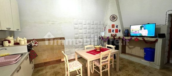 3 Schlafzimmer Haus in Pomigliano d'Arco, Italy, Nr. 18275 6