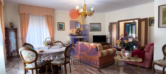 3 bedrooms Villa in Latina, Italy No. 277199 8