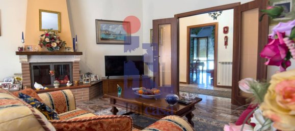 3 bedrooms Villa in Latina, Italy No. 277199 7