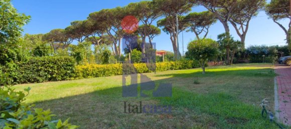 3 bedrooms Villa in Latina, Italy No. 277199 46