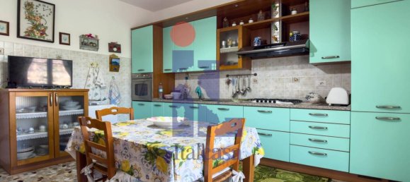 3 bedrooms Villa in Latina, Italy No. 277199 12