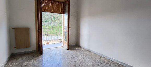 4 bedrooms Apartment in Giffoni Valle Piana, Italy No. 332930 10