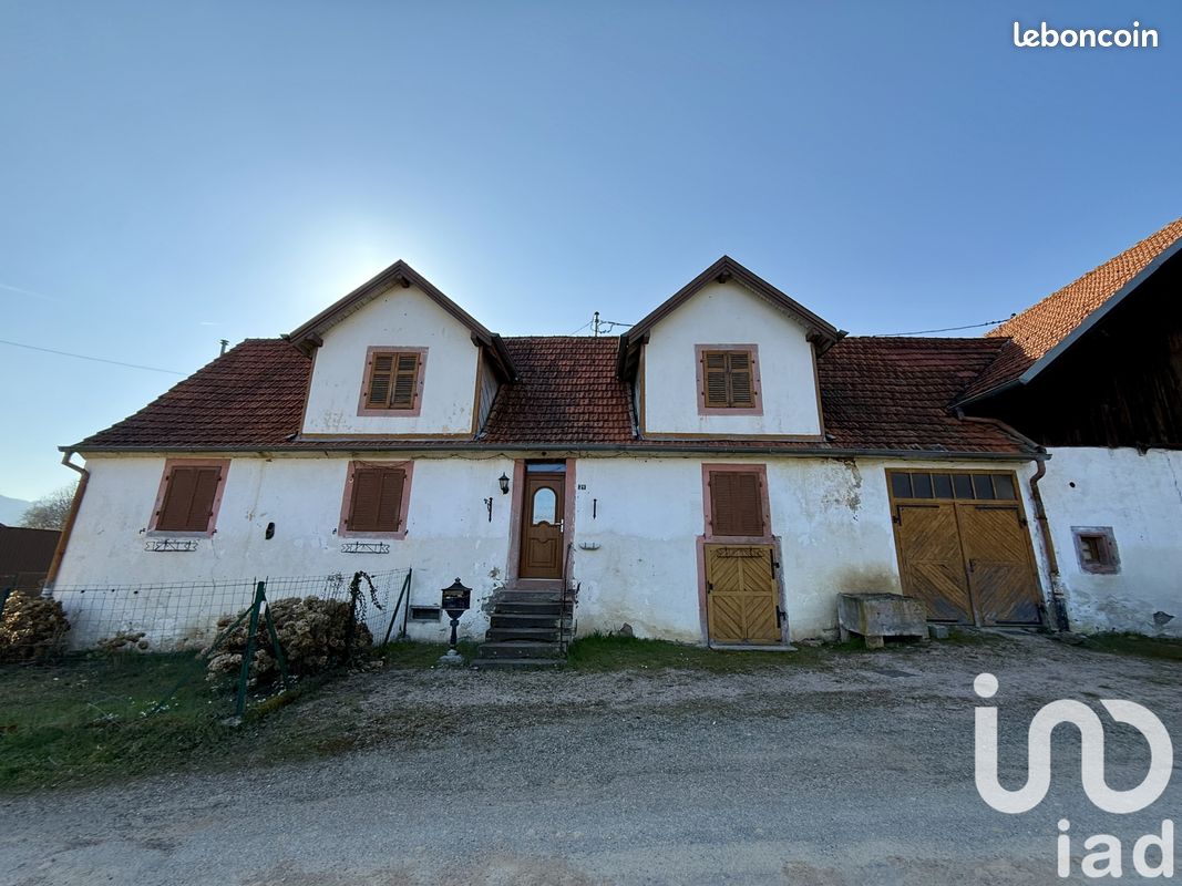 Casa de 3 habitaciónes en La Vancelle, France No. 161374