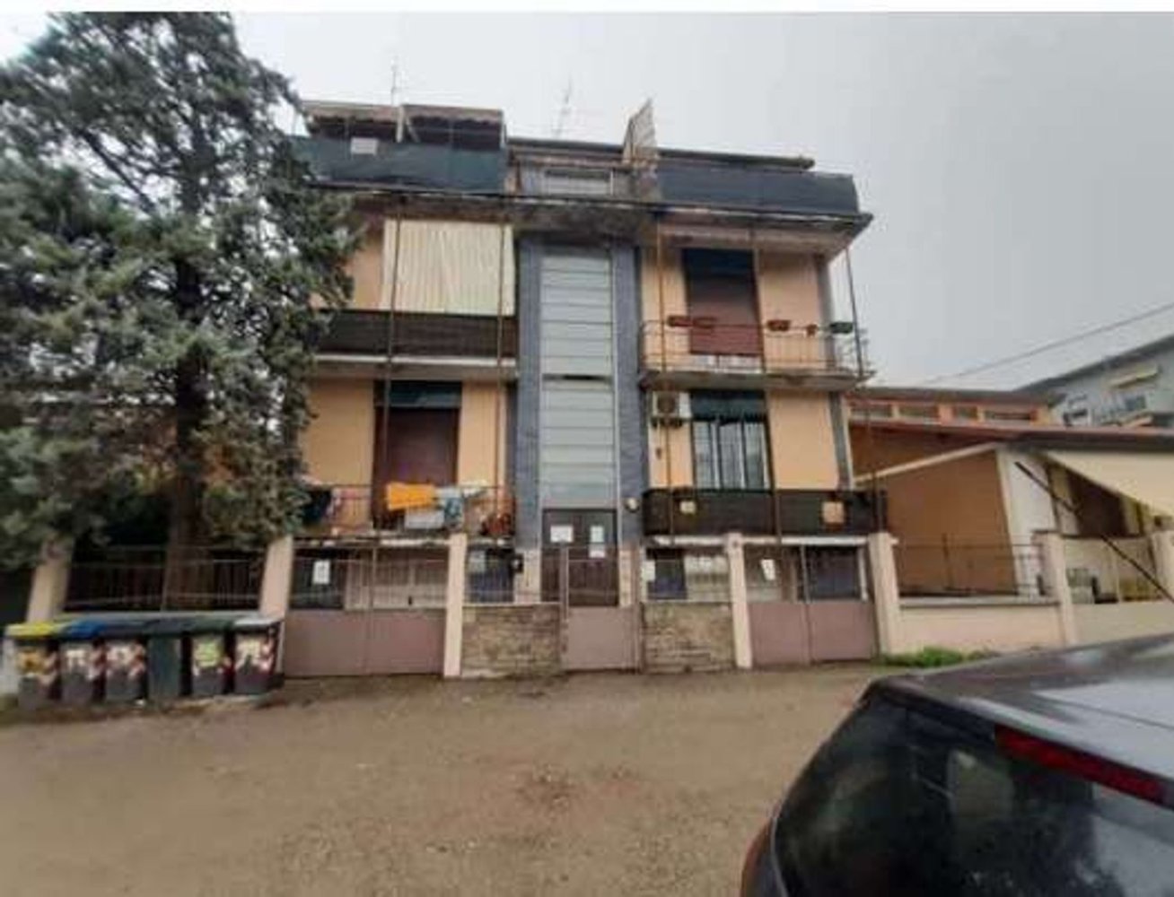 Apartamento de 2 habitaciónes en Settimo Milanese, Italy No. 4480