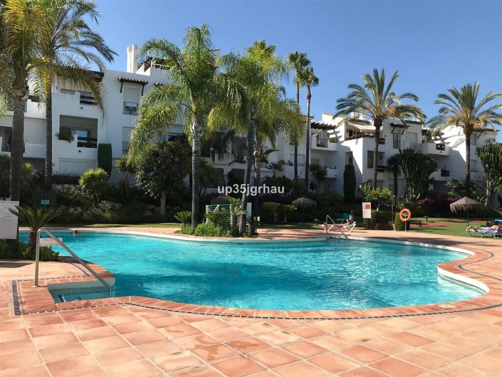 2 bedrooms Apartment in Estepona, Spain No. 256398