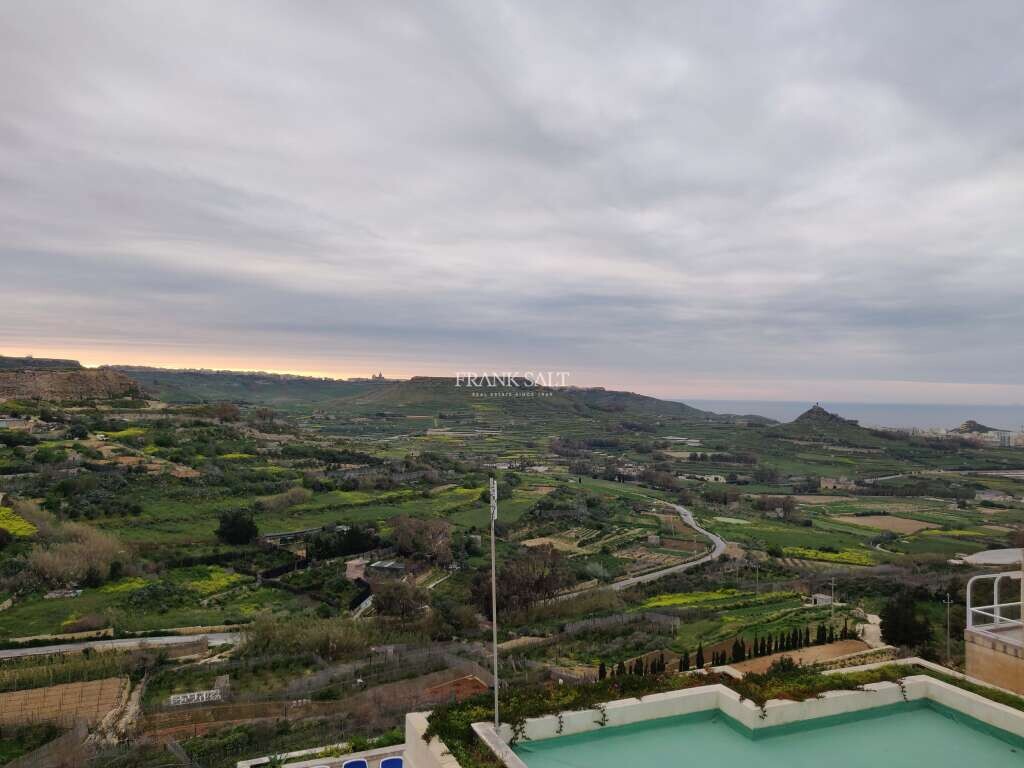 2 bedrooms Apartment in Xaghra, Malta No. 5703