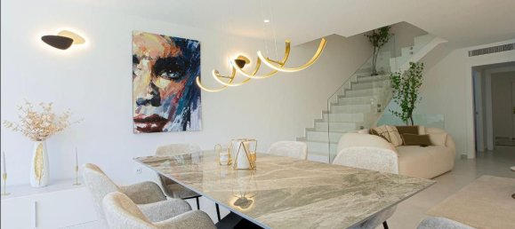 4 bedrooms Townhouse in Marbella, Spain No. 142358 5