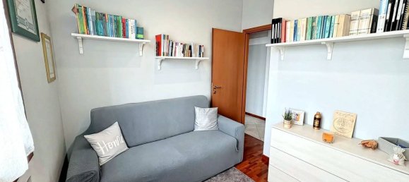 3 Schlafzimmer Wohnung in San Prospero, Italy, Nr. 327791 10