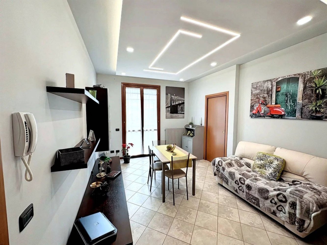 3 Schlafzimmer Wohnung in San Prospero, Italy, Nr. 327791