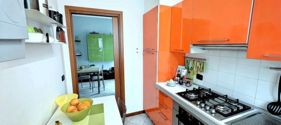 3 Schlafzimmer Wohnung in San Prospero, Italy, Nr. 327791 6