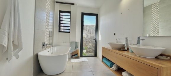 3 bedrooms Villa in Tamarin, Mauritius No. 76 6