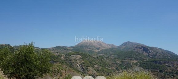 3 bedrooms House in Yunquera, Spain No. 53254 56