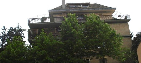 4 bedrooms Apartment in Rome, Italy No. 334943 2