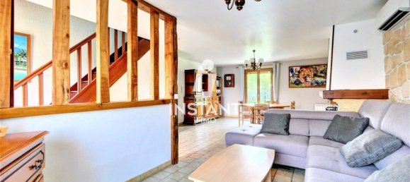 Villa de 3 dormitorios en Aubepierre-Ozouer-le-Repos, France No. 135163 10