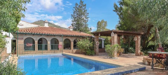 Дом с 7 спальнями в Коин, Испания № 142222 2