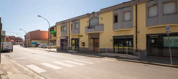 Коммерческая недвижимость 213м² в Дечимоманну, Италия № 160050 2