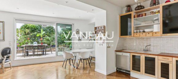 3 bedrooms Apartment in Paris, France No. 164463 3