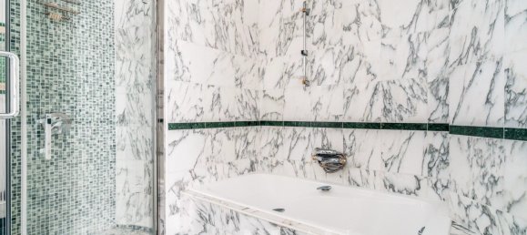 2 bedrooms Apartment in Paris, France No. 115251 11