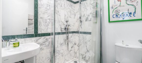 2 bedrooms Apartment in Paris, France No. 115251 8