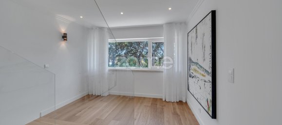 4 غرف نوم منزل في Cascais, Portugal رقم 115703 10