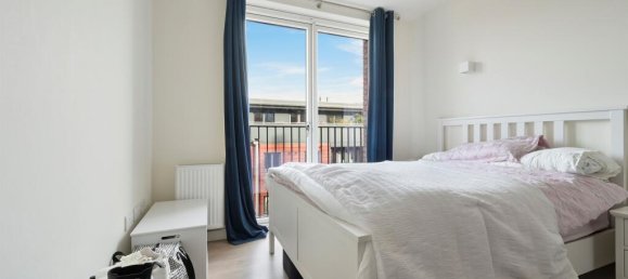 1 bedroom Apartment in London, United Kingdom No. 9904 17