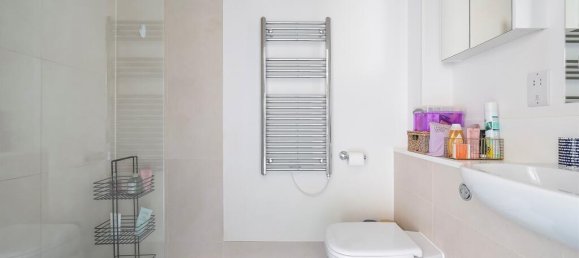 1 bedroom Apartment in London, United Kingdom No. 9904 16