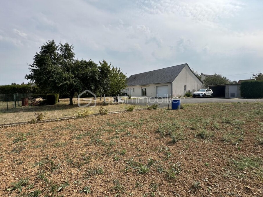 2 bedrooms House in Esvres, France No. 341054