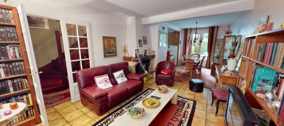 2 Schlafzimmer Haus in Roissy-en-Brie, France, Nr. 179328 3