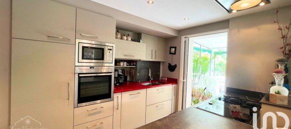 4 Schlafzimmer Haus in Strazeele, France, Nr. 65505 10