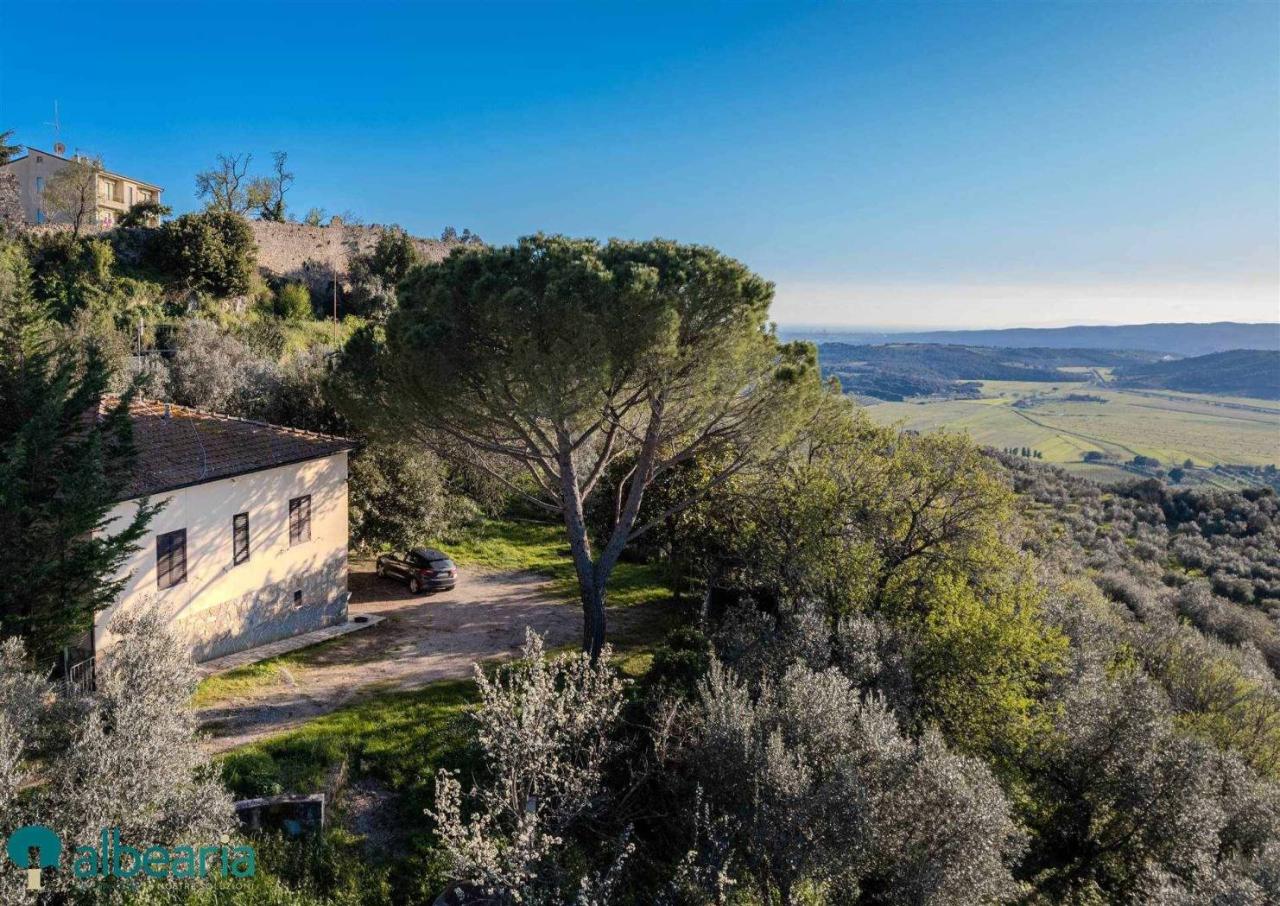 4 rooms Apartment in Massa Marittima, Italy No. 38950