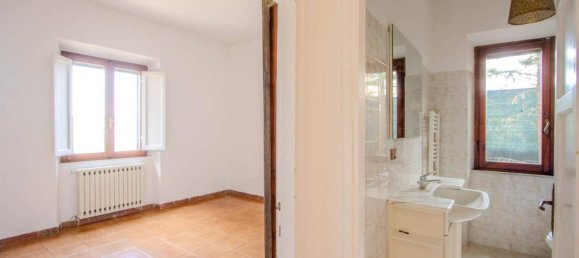 4 rooms Apartment in Massa Marittima, Italy No. 38950 24