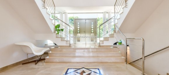 6 bedrooms House in Moraira, Spain No. 83555 2