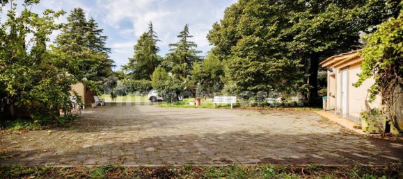 5 bedrooms Villa in Rome, Italy No. 290008 21